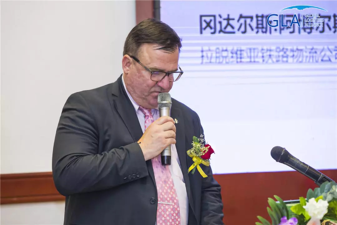 1530181126980717.jpg 4.webp.jpg